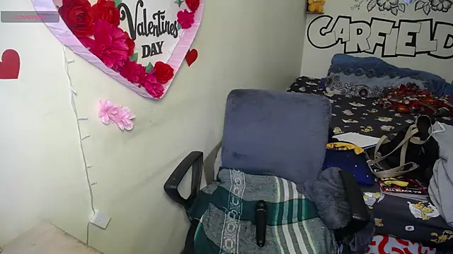 Snapshot of Miss__kendra_ chatting on May 11, 4:04 pm Miss kendra online show from May 11, 4:04 pm