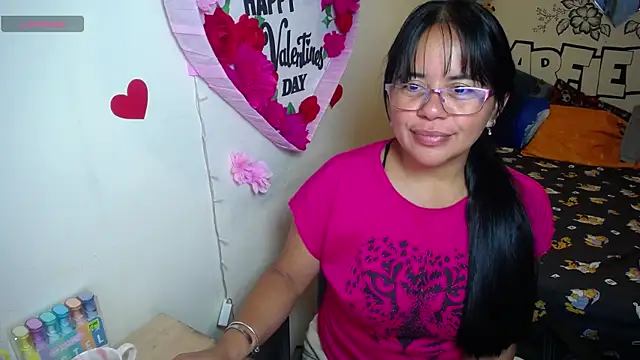 Snapshot of Miss__kendra_ chatting on May 14, 11:39 am Miss kendra online show from May 14, 11:39 am