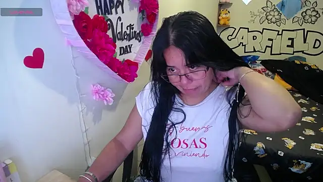Snapshot of Miss__kendra_ chatting on May 22, 11:27 am Miss kendra online show from May 22, 11:27 am