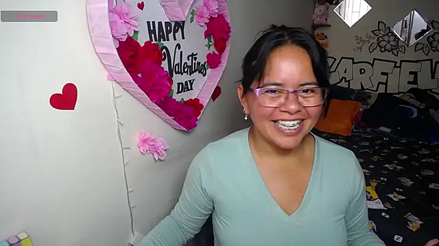 Snapshot of Miss__kendra_ chatting on May 25, 4:13 pm Miss kendra online show from May 25, 4:13 pm