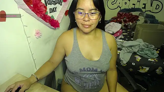 Miss  kendra  online show from June 24, 12:53 am