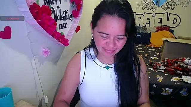 Miss  kendra  online show from July 10, 11:35 am