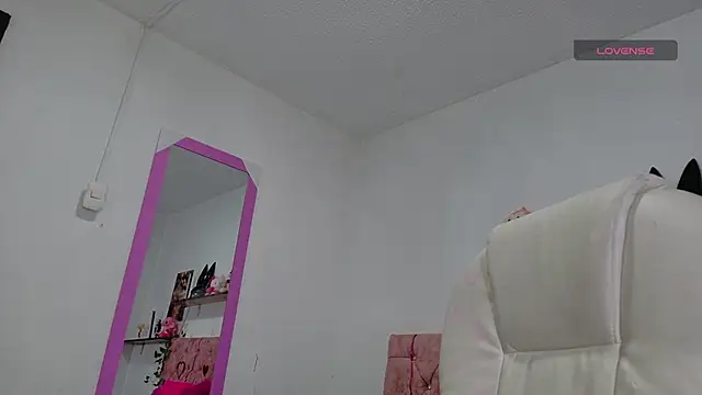 thianahorny online show from March 27, 12:38 pm