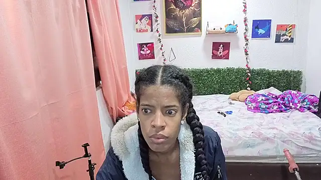 thianahorny online show from June 25, 12:42 pm