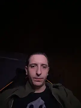 Snapshot of Asimako chatting on February 6, 8:12 pm Asimako online show from February 6, 8:12 pm