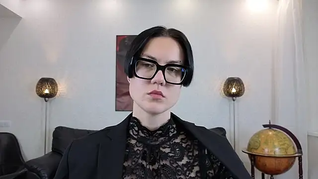 Marie Fitch online show from May 25, 1:00 am