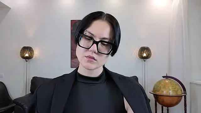 Marie Fitch online show from May 25, 11:33 pm