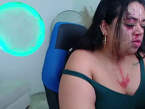 oliviia cute online show from November 1, 4:58 am