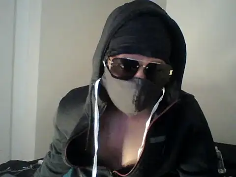 Snapshot of lops_M chatting on October 12, 3:00 pm lops M online show from October 12, 3:00 pm