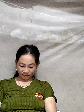 Snapshot of gio-thu chatting on July 7, 7:29 pm gio-thu online show from July 7, 7:29 pm