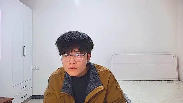 KK-cuteboy online show from May 8, 11:26 am