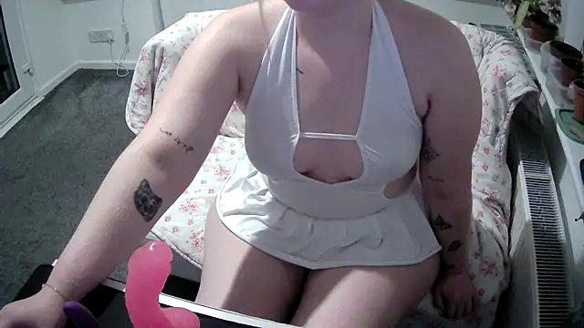 LexiBluXx online show from October 18, 9:04 pm
