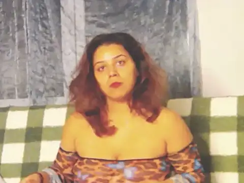 MadisonCharm online show from February 12, 11:55 pm