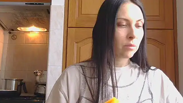 Olivarra online show from March 2, 8:21 am