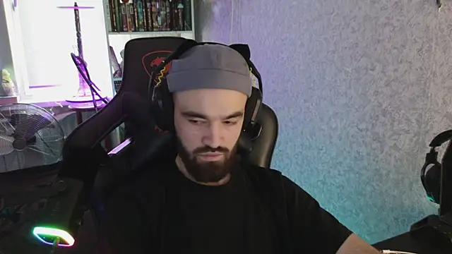 Nik Namee online show from October 8, 2:04 pm