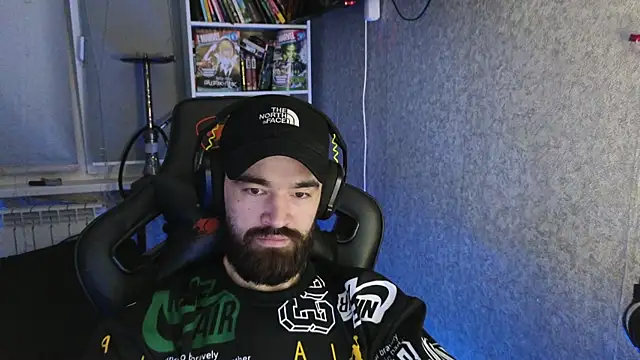 Nik Namee online show from November 13, 6:40 pm