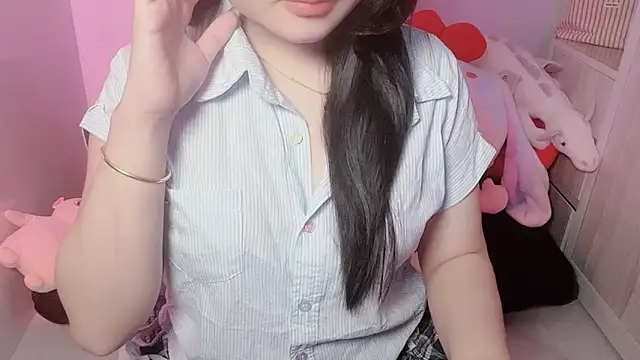 Snapshot of BeChinh_Lee chatting on February 9, 12:03 am BeChinh Lee online show from February 9, 12:03 am