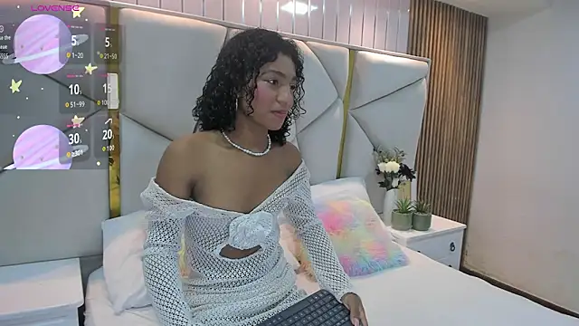rebeca brown  online show from May 17, 11:39 am