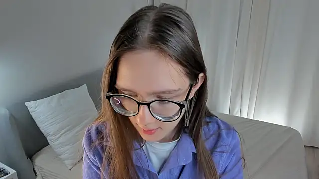 AiFusch online show from October 22, 8:47 am