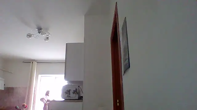 Snapshot of Loryneth chatting on March 5, 11:06 am Loryneth online show from March 5, 11:06 am