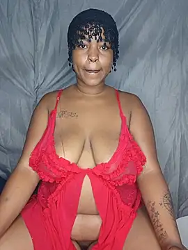 ZuriVixen online show from May 18, 7:20 pm