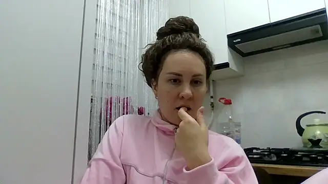 MeadowEyes online show from May 31, 7:37 pm