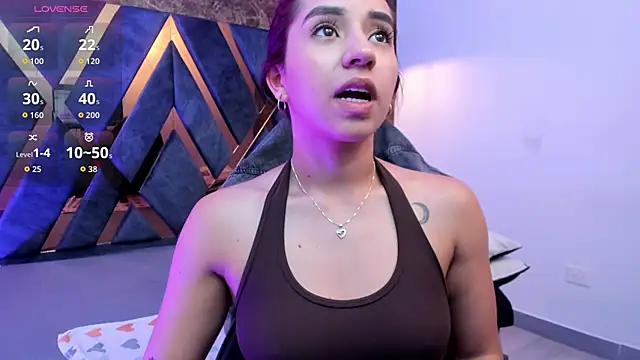 Vittoria Conti  online show from March 31, 5:24 pm