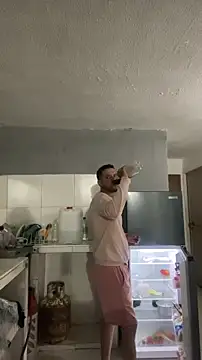 thepicis online show from November 8, 12:44 am