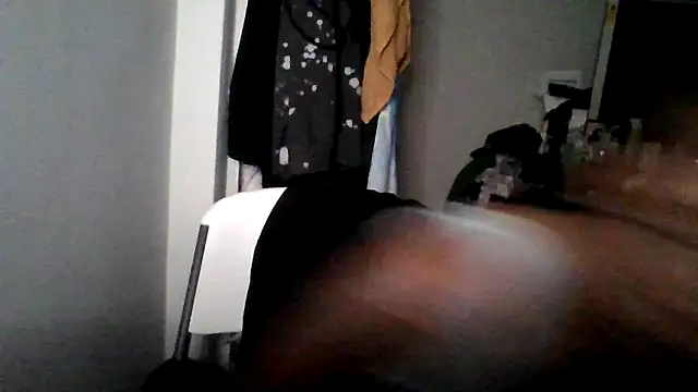 dezzidavill online show from June 19, 2:27 am