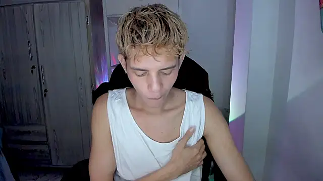 tylernova online show from January 13, 3:45 am