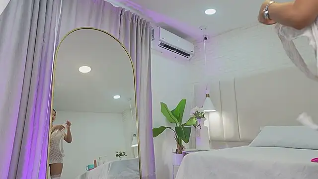 nina gb online show from March 12, 8:48 pm