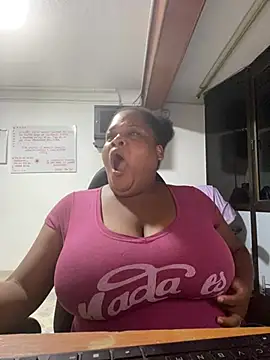 gabrielabrunette69 online show from March 12, 12:17 am