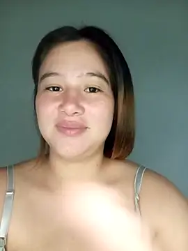 Snapshot of Natacha_02 chatting on January 6, 8:51 am Natacha 02 online show from January 6, 8:51 am