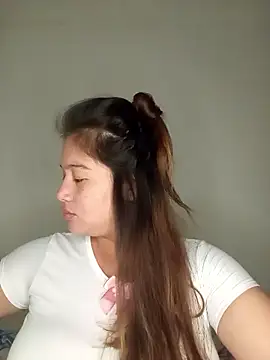 Snapshot of Natacha_02 chatting on January 8, 8:05 am Natacha 02 online show from January 8, 8:05 am