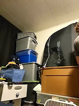 Snapshot of Akdecline chatting on October 29, 8:05 am Akdecline online show from October 29, 8:05 am