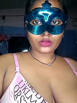 Snapshot of Sweet-Maddlina chatting on July 20, 5:33 am Sweet-Maddlina online show from July 20, 5:33 am