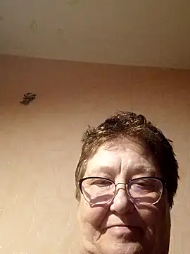 Snapshot of Katherine735 chatting on March 26, 9:42 pm Katherine735 online show from March 26, 9:42 pm