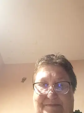 Snapshot of Katherine735 chatting on March 29, 7:58 pm Katherine735 online show from March 29, 7:58 pm