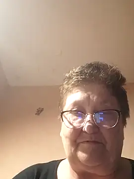 Snapshot of Katherine735 chatting on March 30, 9:16 pm Katherine735 online show from March 30, 9:16 pm