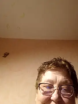Snapshot of Katherine735 chatting on April 8, 7:14 pm Katherine735 online show from April 8, 7:14 pm