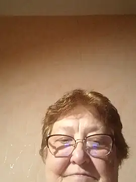 Snapshot of Katherine735 chatting on May 31, 8:32 pm Katherine735 online show from May 31, 8:32 pm