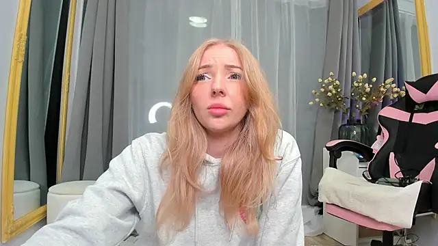 SundyRose online show from January 17, 9:29 pm