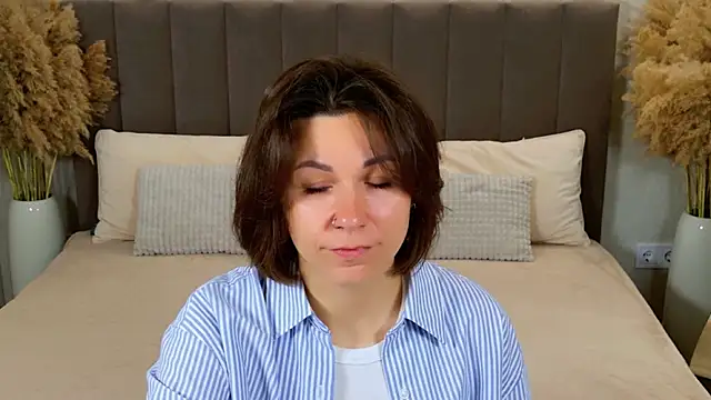 EdenSolis online show from May 20, 9:26 am