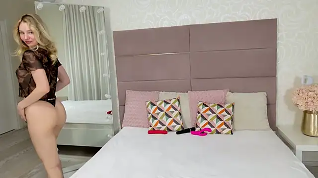 IndieMoon online show from March 6, 6:04 pm