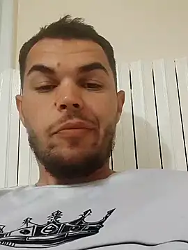 Snapshot of Alexszader36 chatting on October 28, 8:55 pm Alexszader36 online show from October 28, 8:55 pm