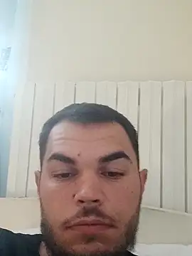 Snapshot of Alexszader36 chatting on November 9, 8:12 am Alexszader36 online show from November 9, 8:12 am