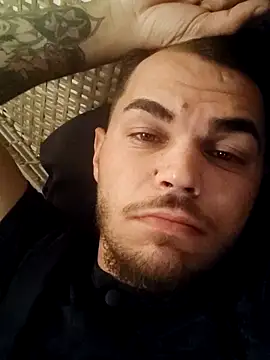 Snapshot of Alexszader36 chatting on November 18, 9:41 pm Alexszader36 online show from November 18, 9:41 pm