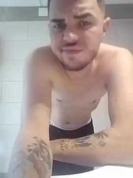 Snapshot of Alexszader36 chatting on February 11, 11:48 am Alexszader36 online show from February 11, 11:48 am