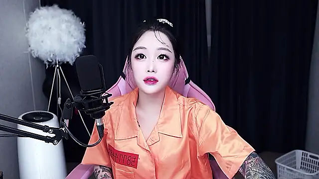 MISA 02 online show from October 18, 11:00 am