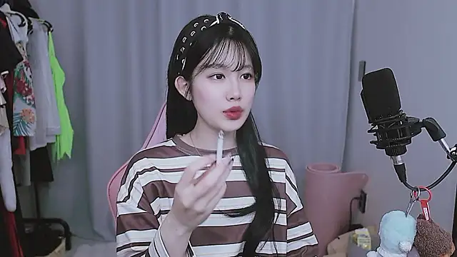 MISA 02 online show from April 11, 9:57 am